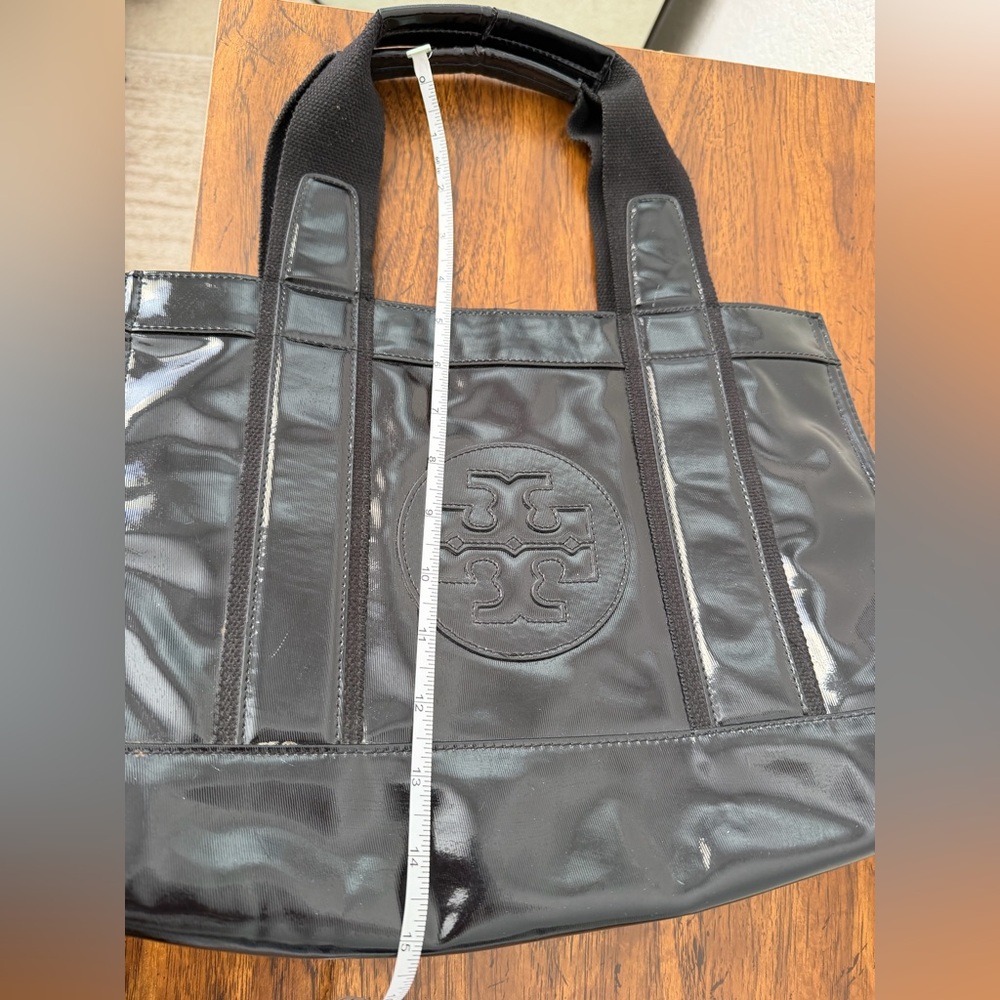 Tory Burch Tote Hand Bag Carry All Logo Structured Patent PVC Enamel Shiny - Picture 10 of 10